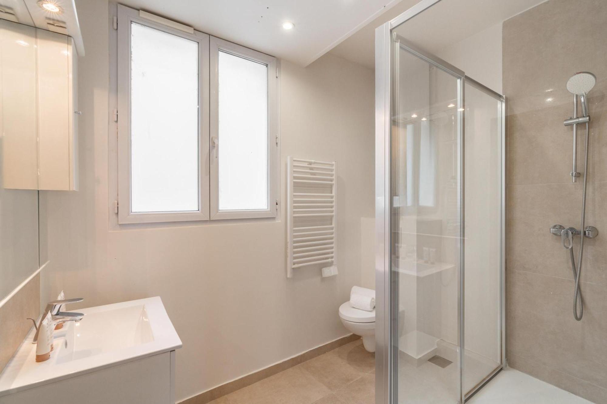 Family Apartment In 파리 외부 사진